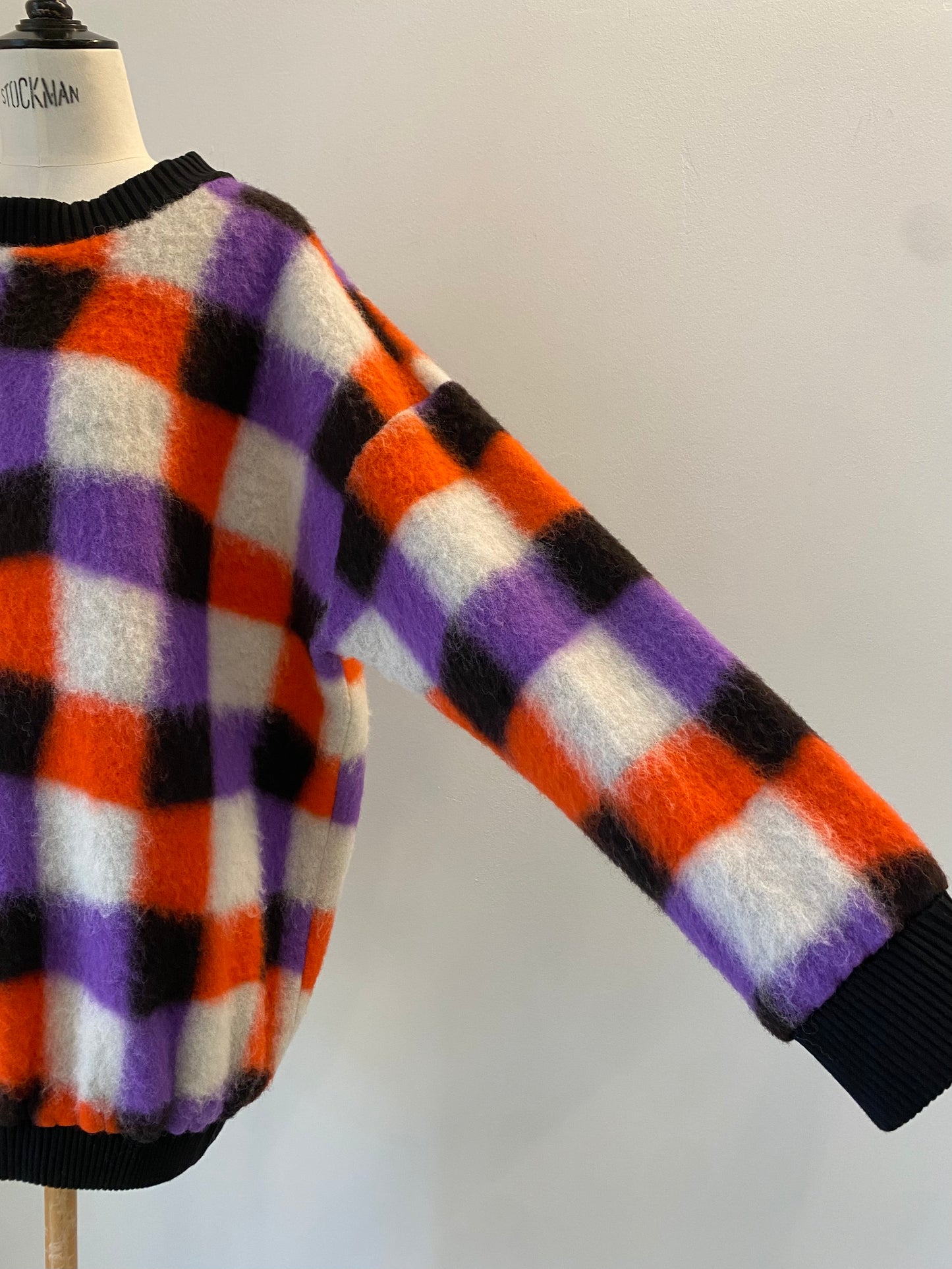 "Wolke" UNISEX  SWEATER Purple square