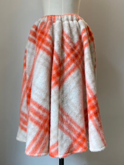 BELL SKIRT Neon square