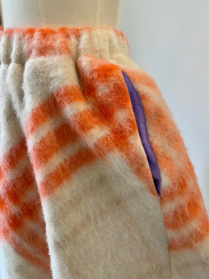 BELL SKIRT Neon square