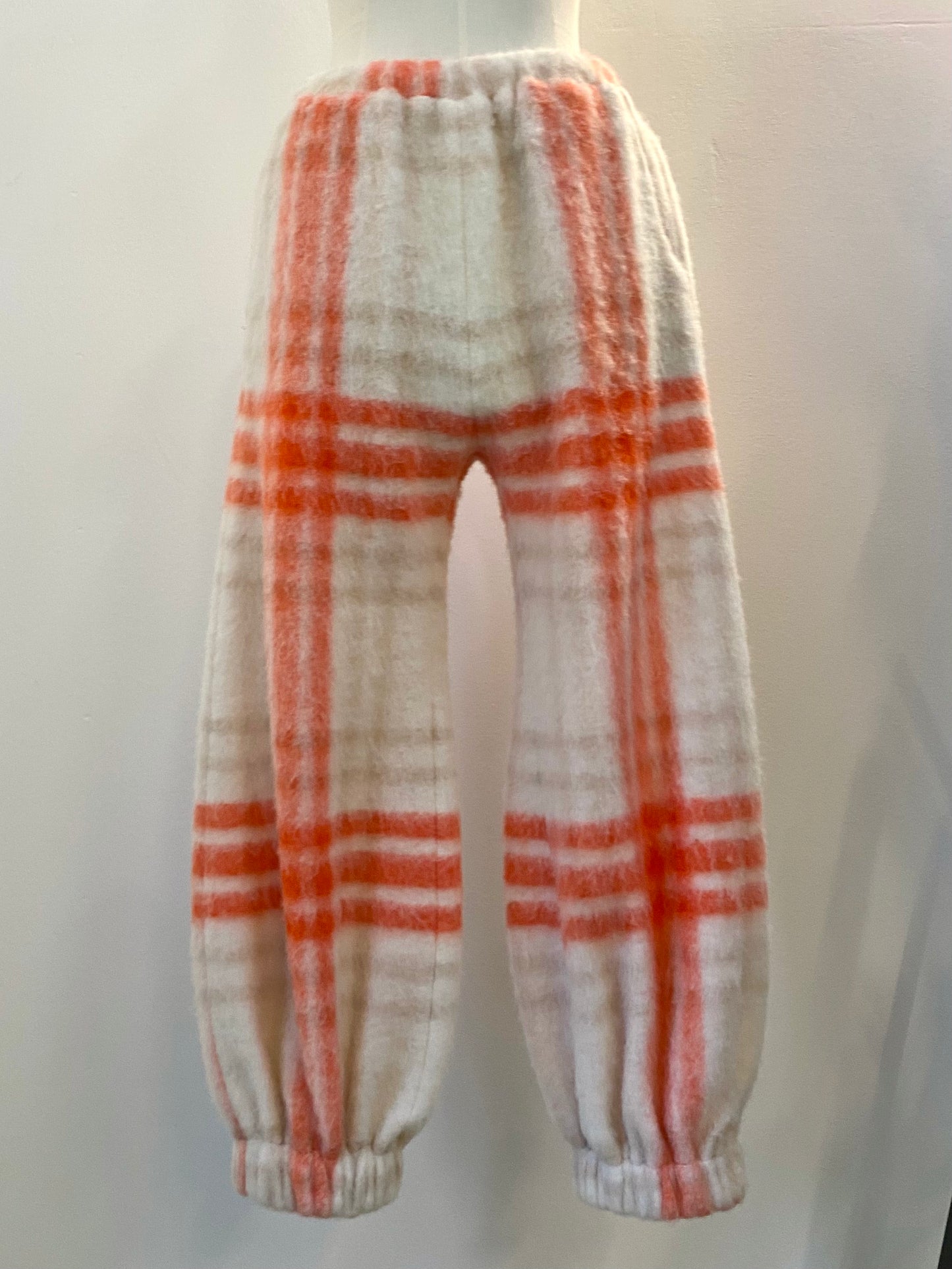 BELL PANTS Neon square